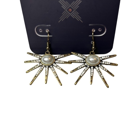 District LA Starburst Dangle Earrings w/ Rhinestone accents & Faux Pearl Center - Picture 2 of 13